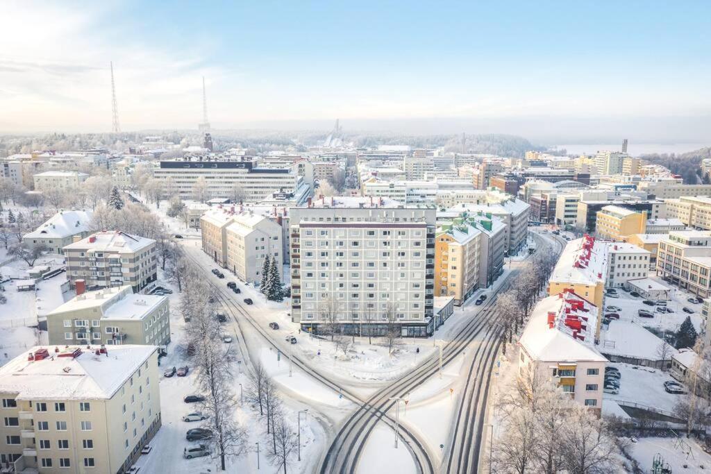 Апартаменты Bright & Spacious Studio In Lahti Center Экстерьер фото